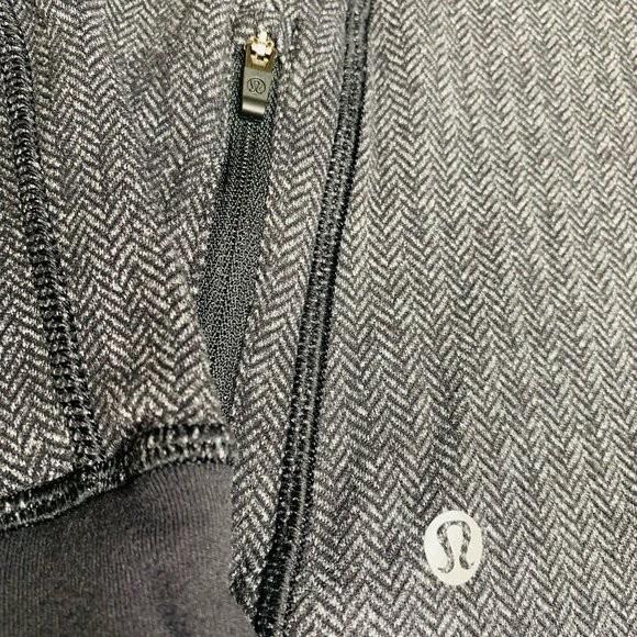 Lululemon Think Fast Hoodie Size 8 - Picture 6 of 6